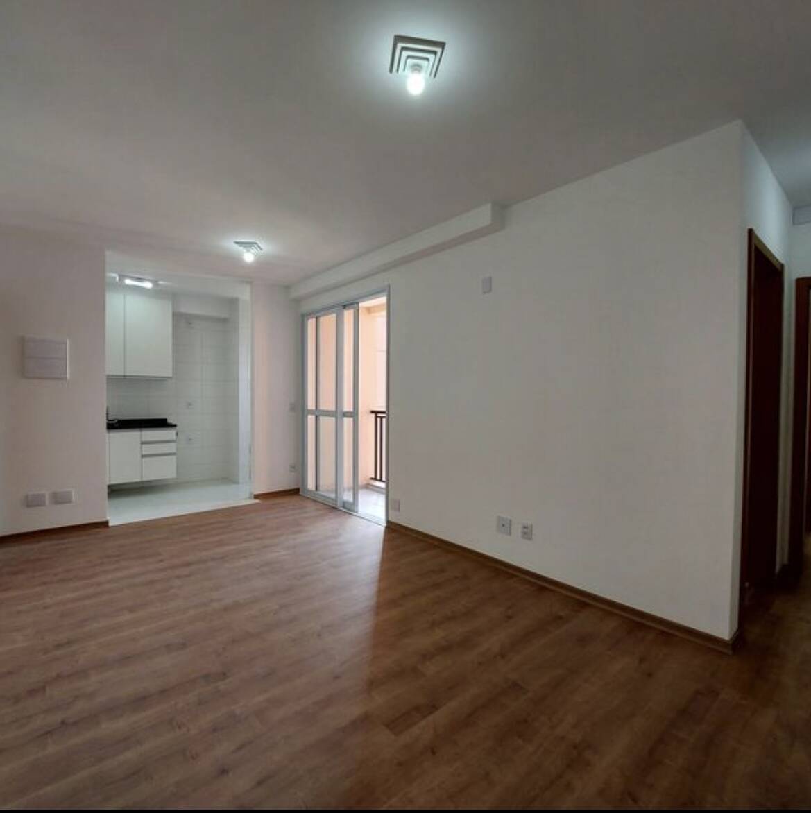 Apartamento para alugar com 2 quartos, 61m² - Foto 7