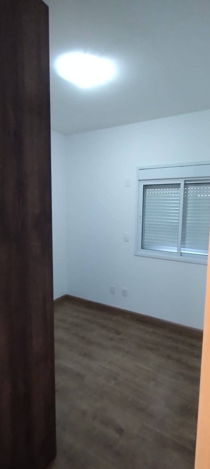 Apartamento para alugar com 3 quartos, 101m² - Foto 5