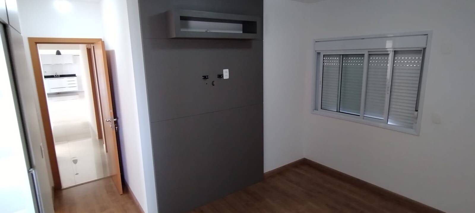 Apartamento para alugar com 3 quartos, 101m² - Foto 12