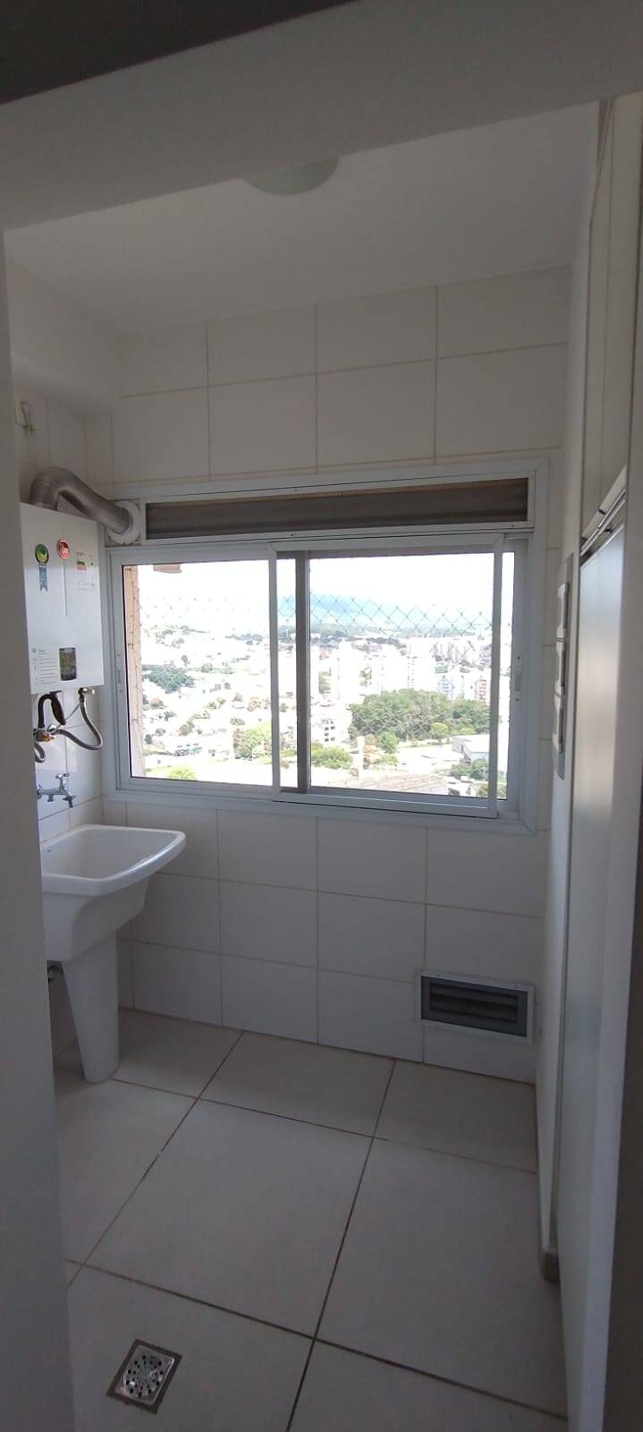 Apartamento para alugar com 3 quartos, 101m² - Foto 14