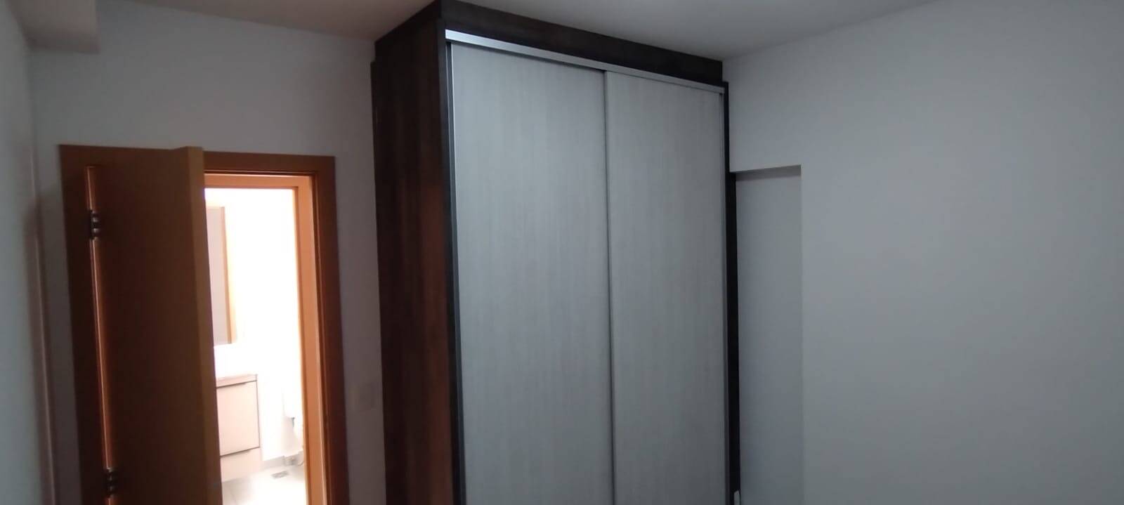 Apartamento para alugar com 3 quartos, 101m² - Foto 22