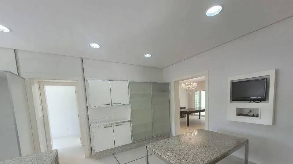 Casa de Condomínio para alugar com 3 quartos, 250m² - Foto 11