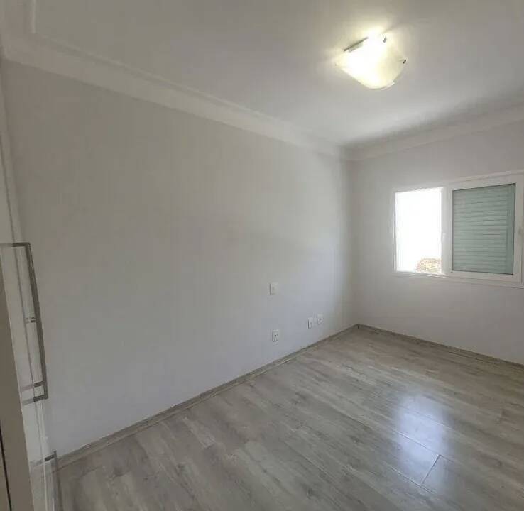 Casa de Condomínio para alugar com 3 quartos, 250m² - Foto 36