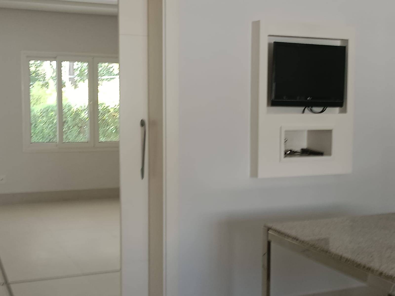 Casa de Condomínio para alugar com 3 quartos, 250m² - Foto 40