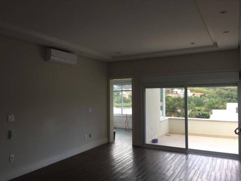 Casa de Condomínio para alugar com 3 quartos, 400m² - Foto 35