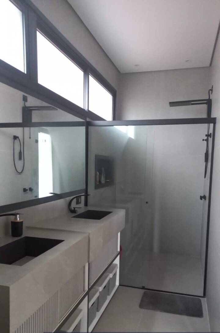 Casa de Condomínio à venda e aluguel com 3 quartos, 300m² - Foto 27