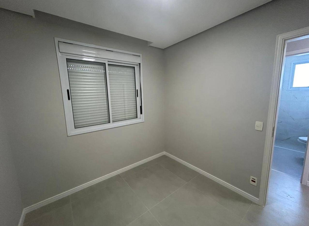 Apartamento à venda com 3 quartos, 83m² - Foto 3