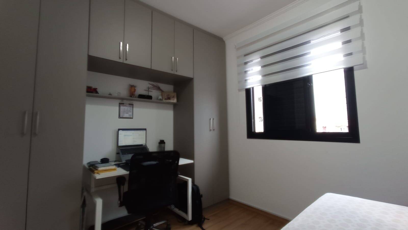 Apartamento à venda com 3 quartos, 75m² - Foto 1