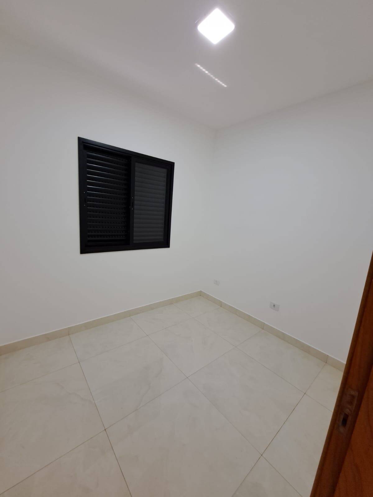 Casa de Condomínio à venda com 3 quartos, 250m² - Foto 9