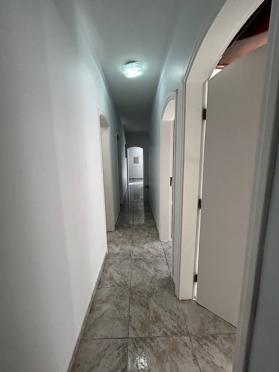 Casa à venda e aluguel com 4 quartos, 261m² - Foto 6