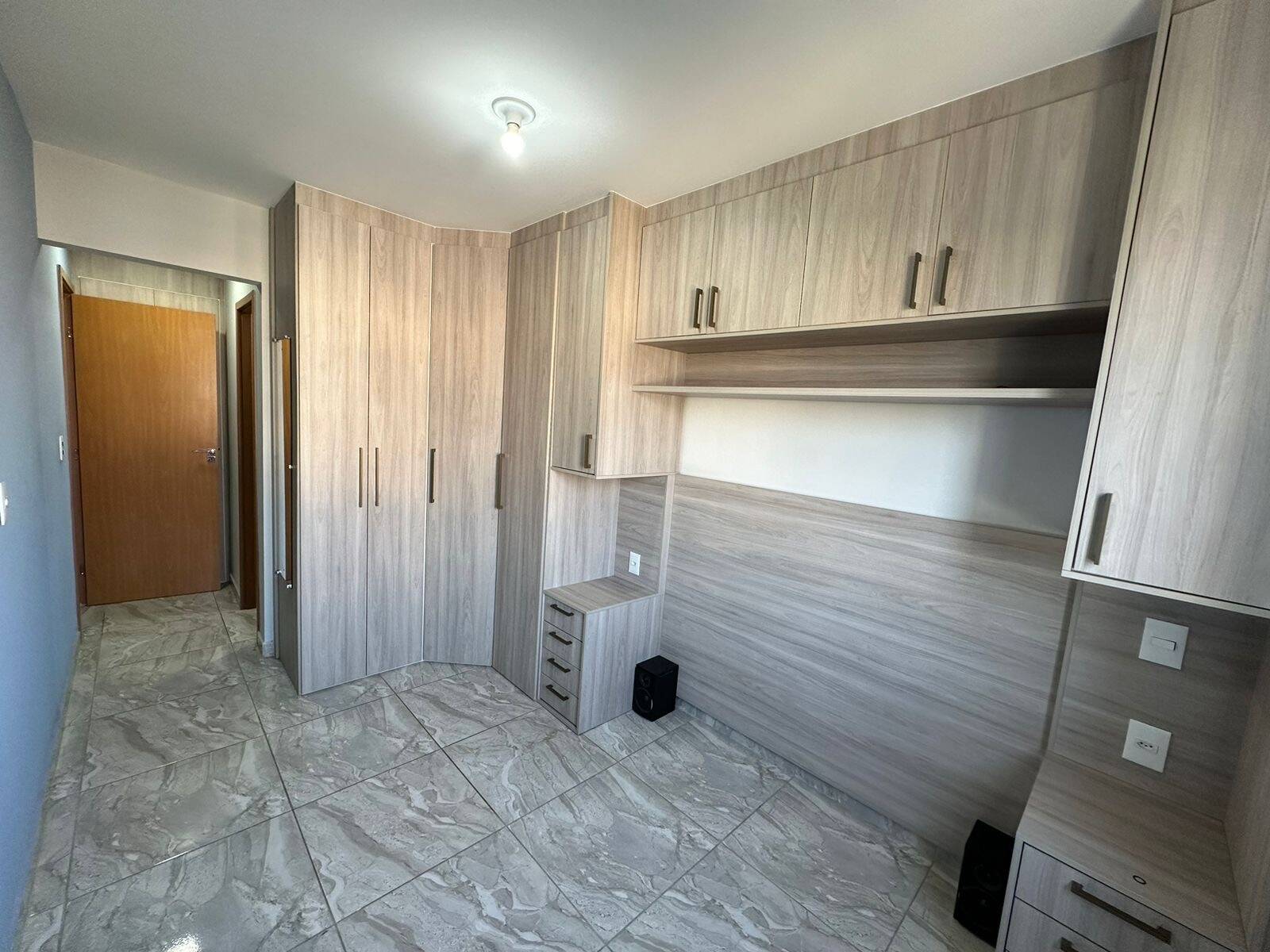 Apartamento à venda com 2 quartos, 60m² - Foto 12