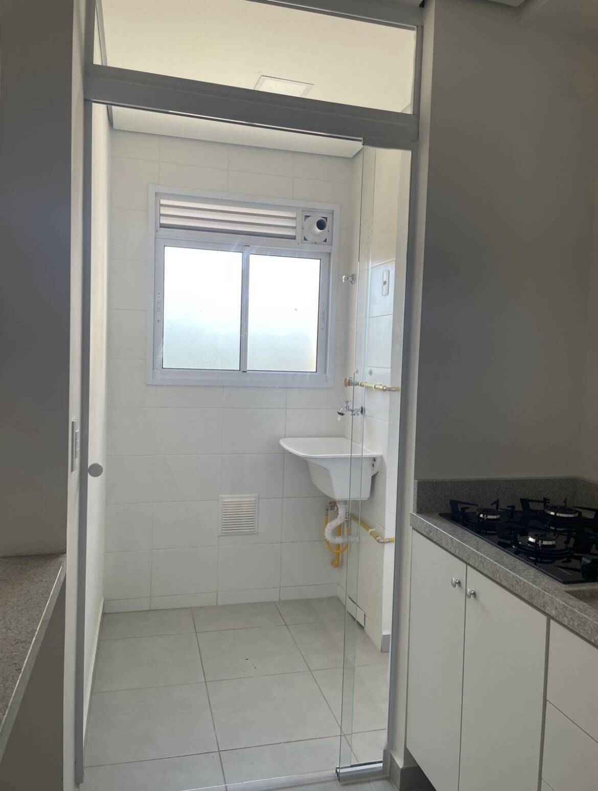 Apartamento para alugar com 2 quartos, 56m² - Foto 11