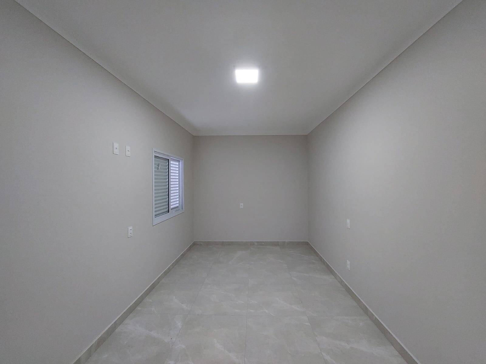 Casa à venda com 3 quartos, 125m² - Foto 2