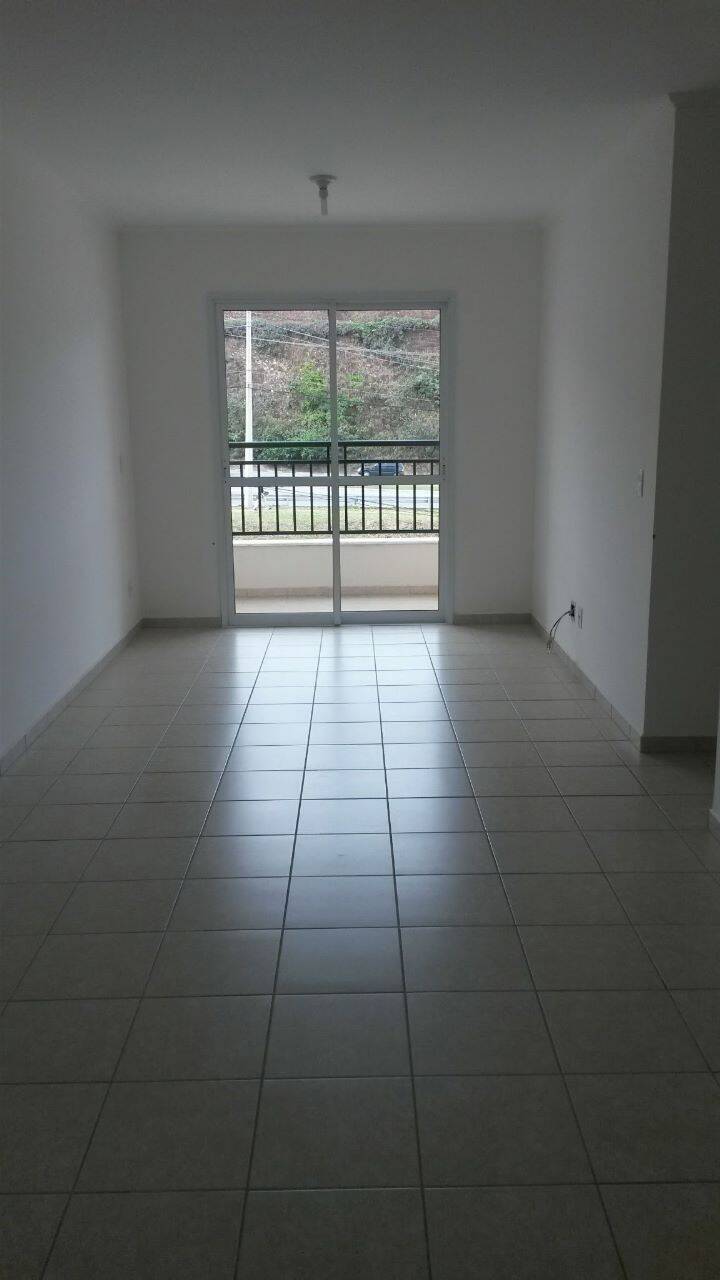 Apartamento à venda com 2 quartos, 74m² - Foto 2