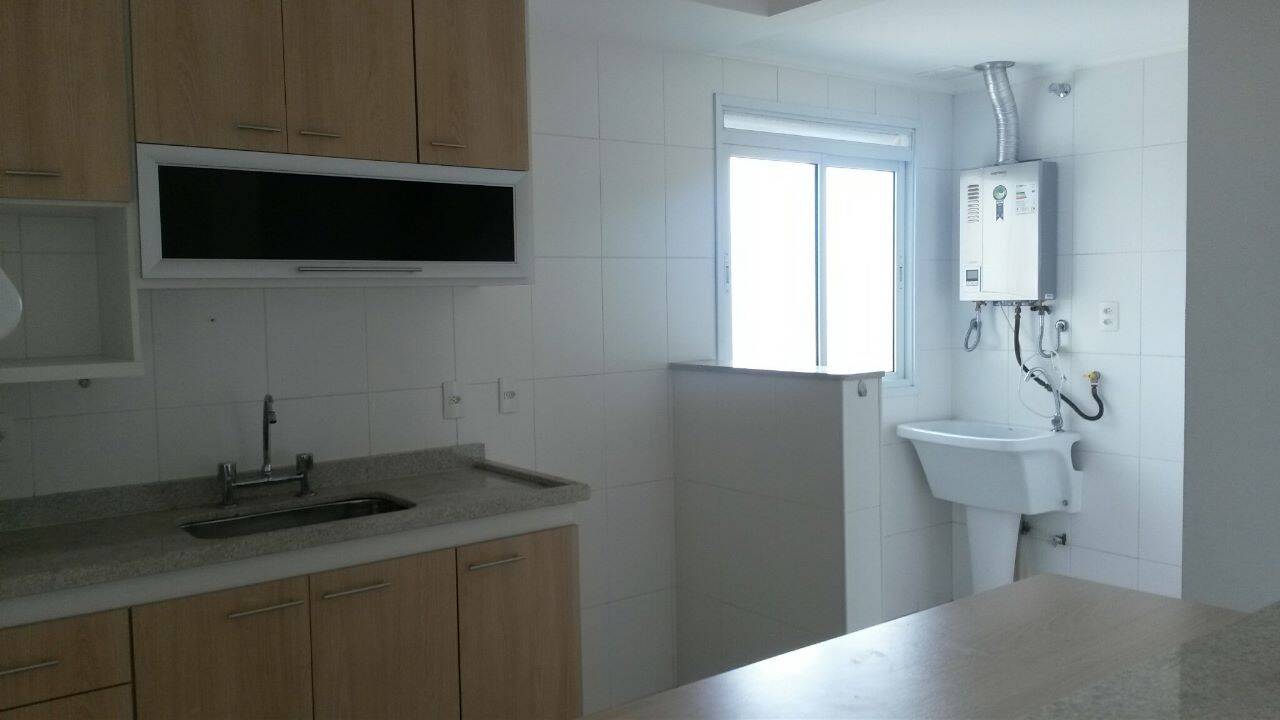 Apartamento à venda com 2 quartos, 74m² - Foto 1