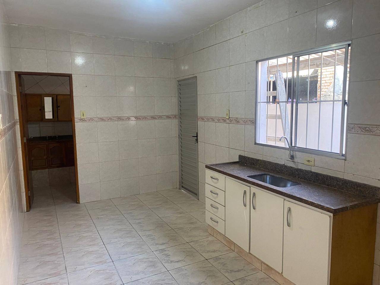 Casa à venda com 4 quartos, 127m² - Foto 4