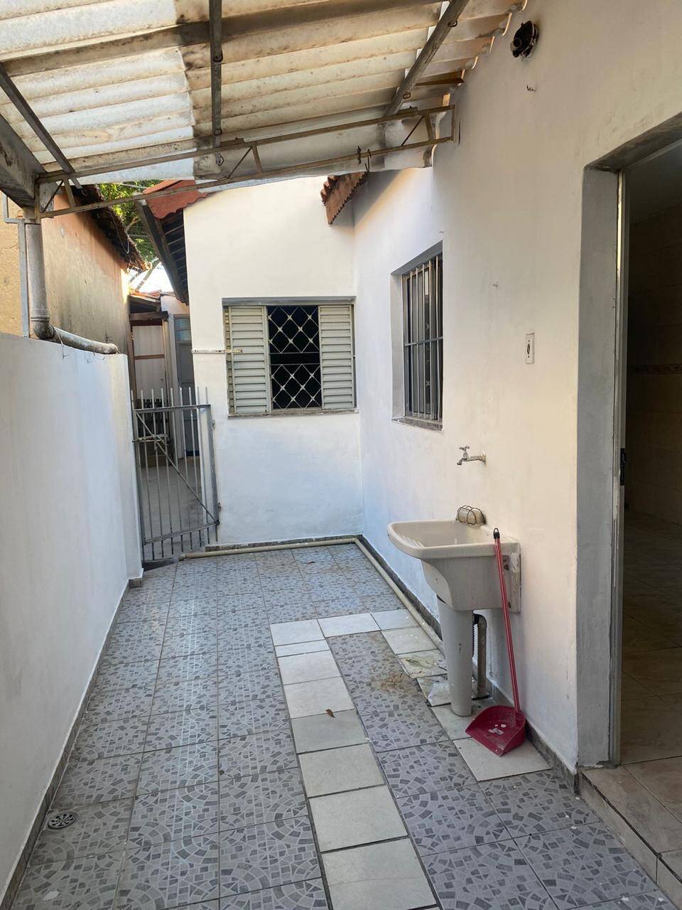 Casa à venda com 4 quartos, 127m² - Foto 18