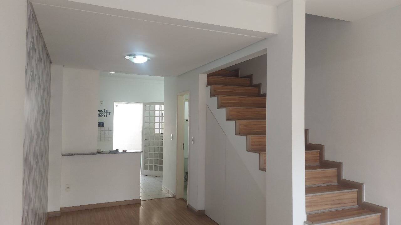 Casa de Condomínio para alugar com 2 quartos, 80m² - Foto 6