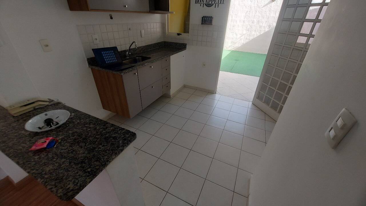 Casa de Condomínio para alugar com 2 quartos, 80m² - Foto 7