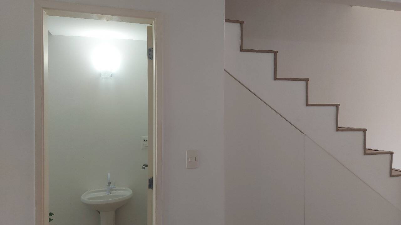 Casa de Condomínio para alugar com 2 quartos, 80m² - Foto 9