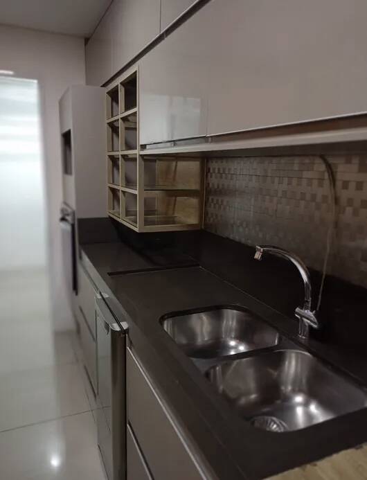 Apartamento para alugar com 2 quartos, 97m² - Foto 4