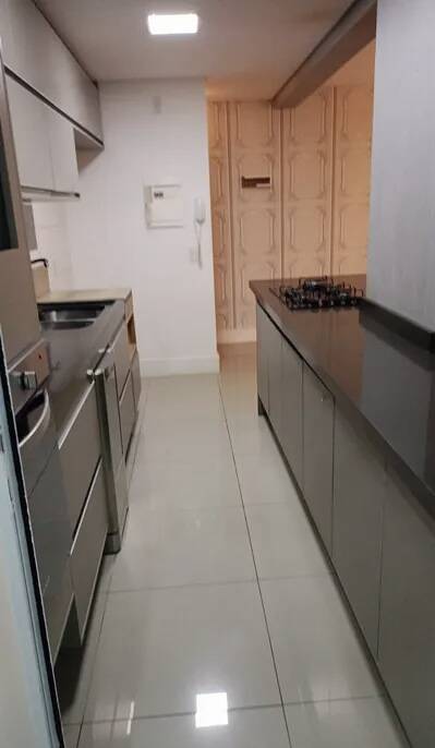 Apartamento para alugar com 2 quartos, 97m² - Foto 6