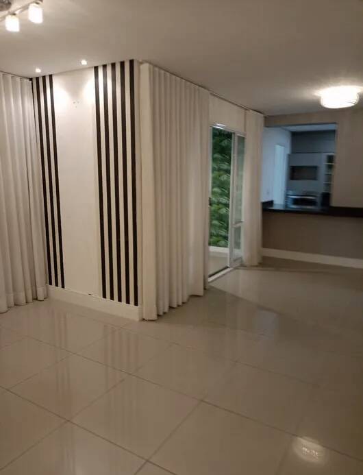 Apartamento para alugar com 2 quartos, 97m² - Foto 9