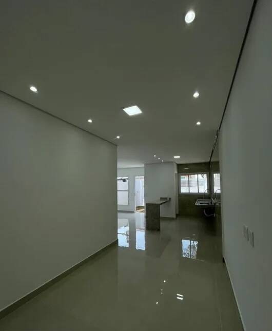 Casa à venda com 3 quartos, 151m² - Foto 3