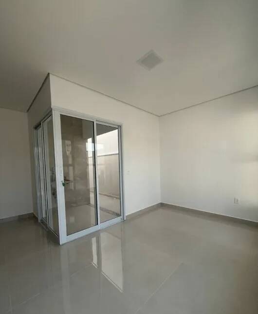 Casa à venda com 3 quartos, 151m² - Foto 4