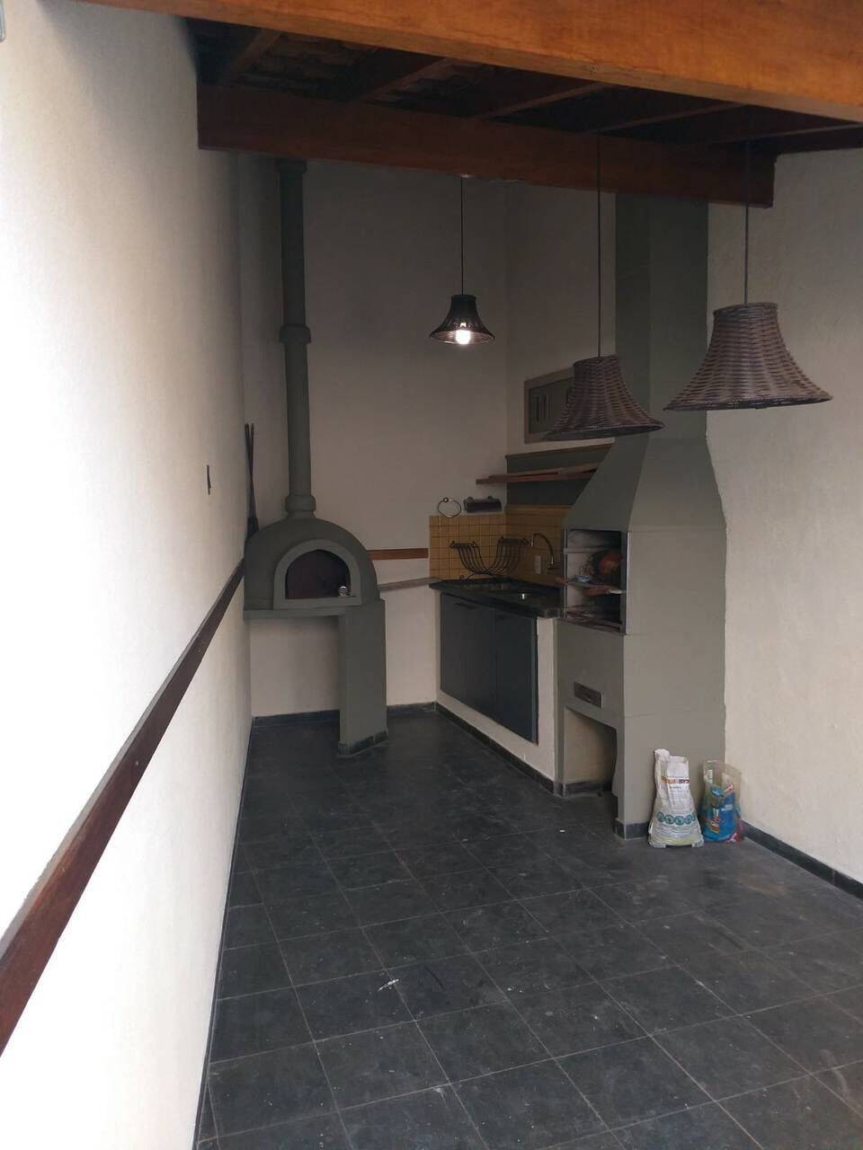 Casa à venda e aluguel com 3 quartos, 148m² - Foto 7