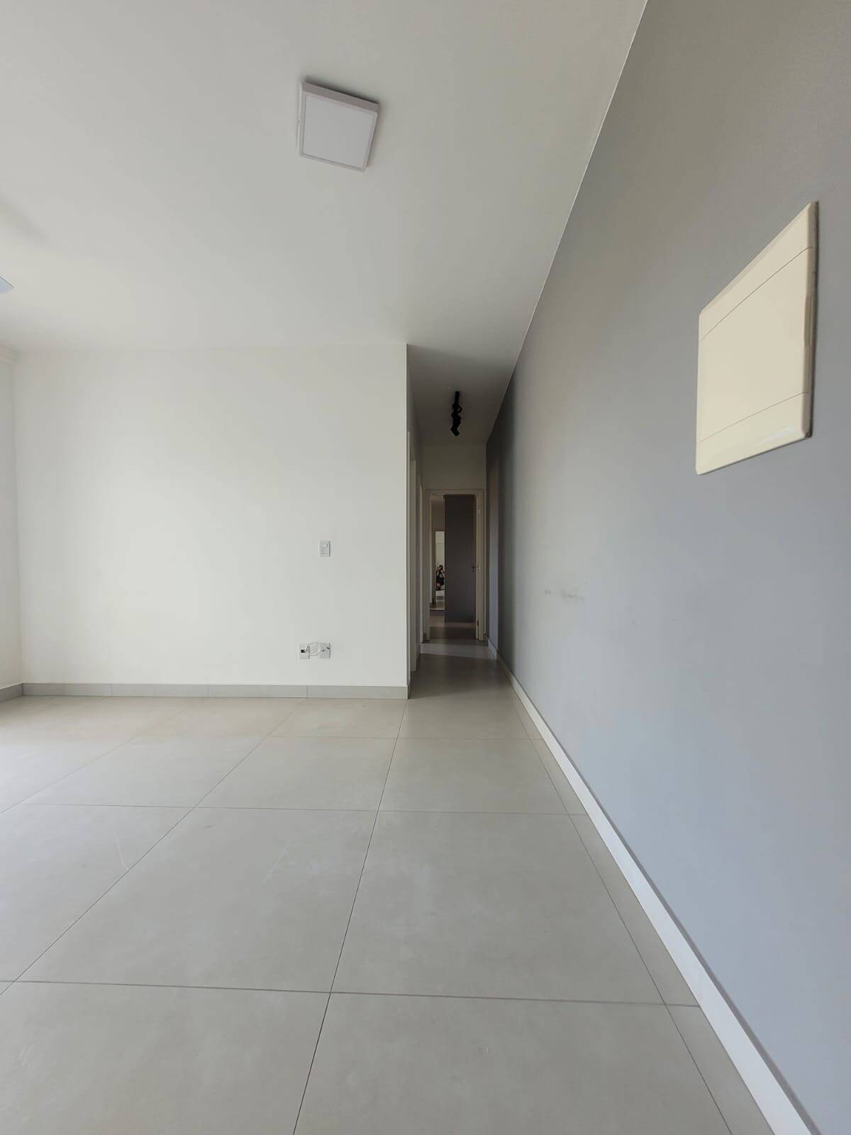 Apartamento à venda com 2 quartos, 60m² - Foto 13