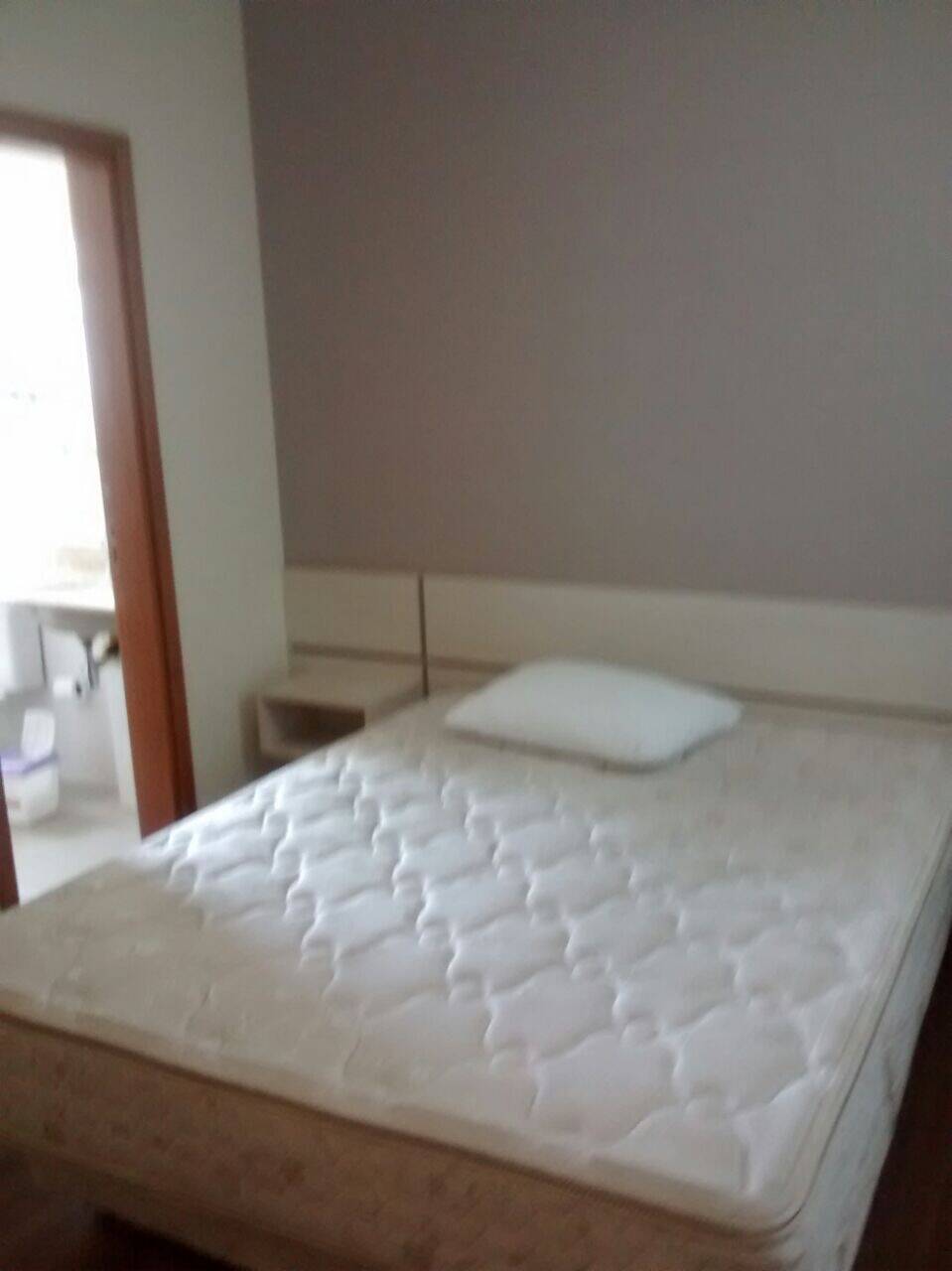 Apartamento para alugar com 3 quartos, 87m² - Foto 3