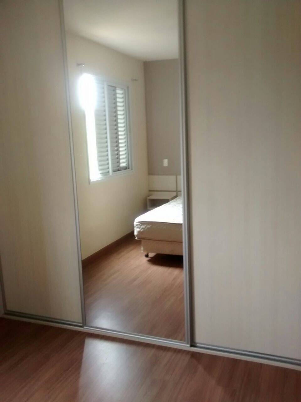 Apartamento para alugar com 3 quartos, 87m² - Foto 4