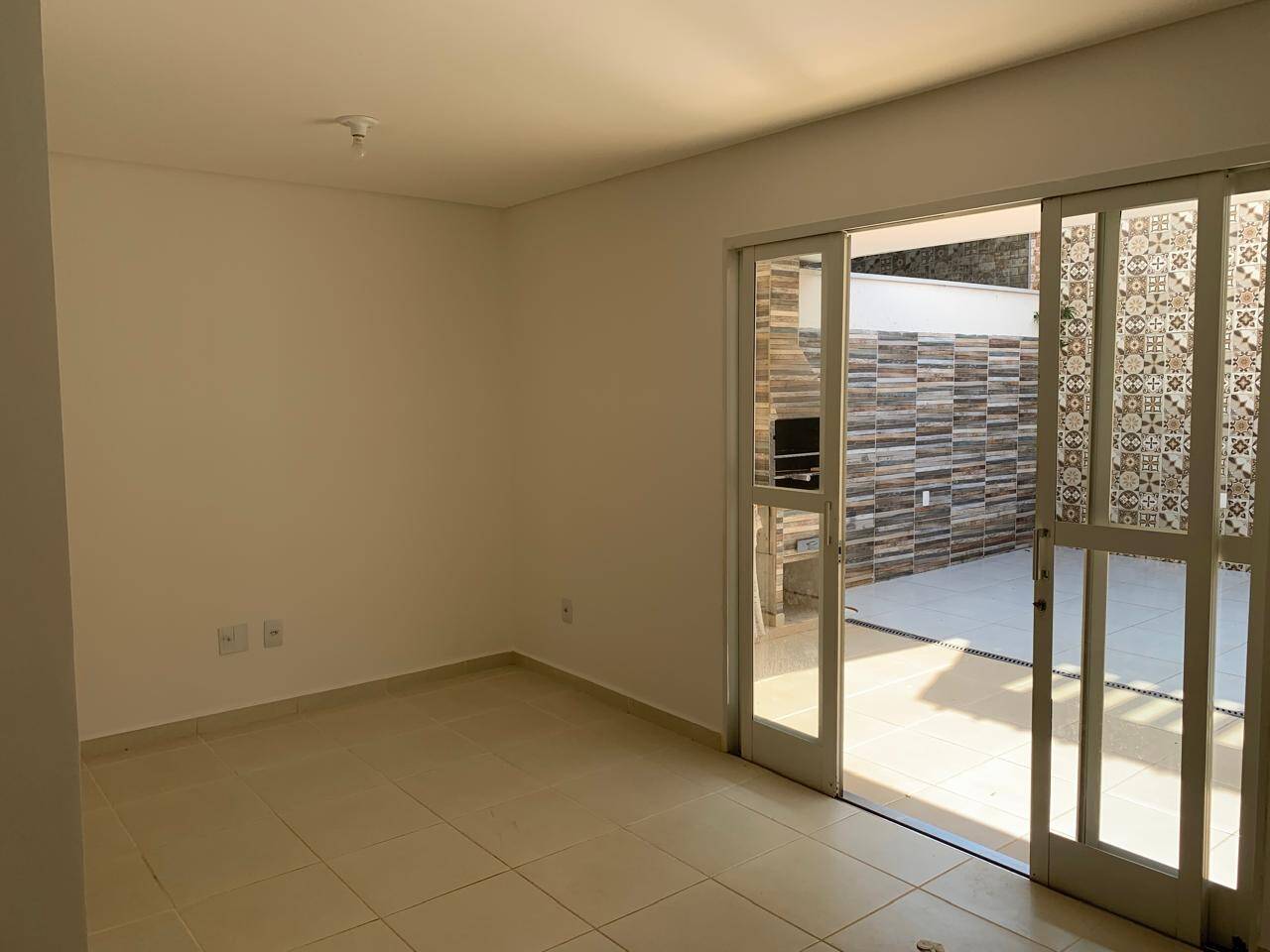 Casa de Condomínio para alugar com 3 quartos, 125m² - Foto 17