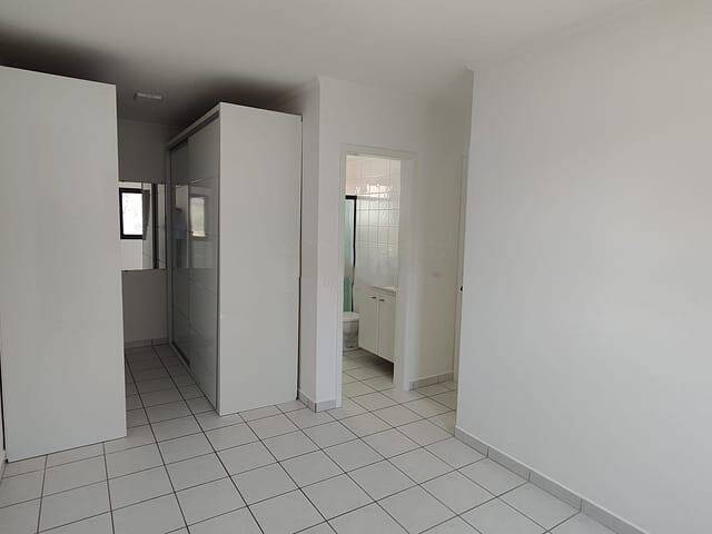 Apartamento à venda e aluguel com 3 quartos, 100m² - Foto 4