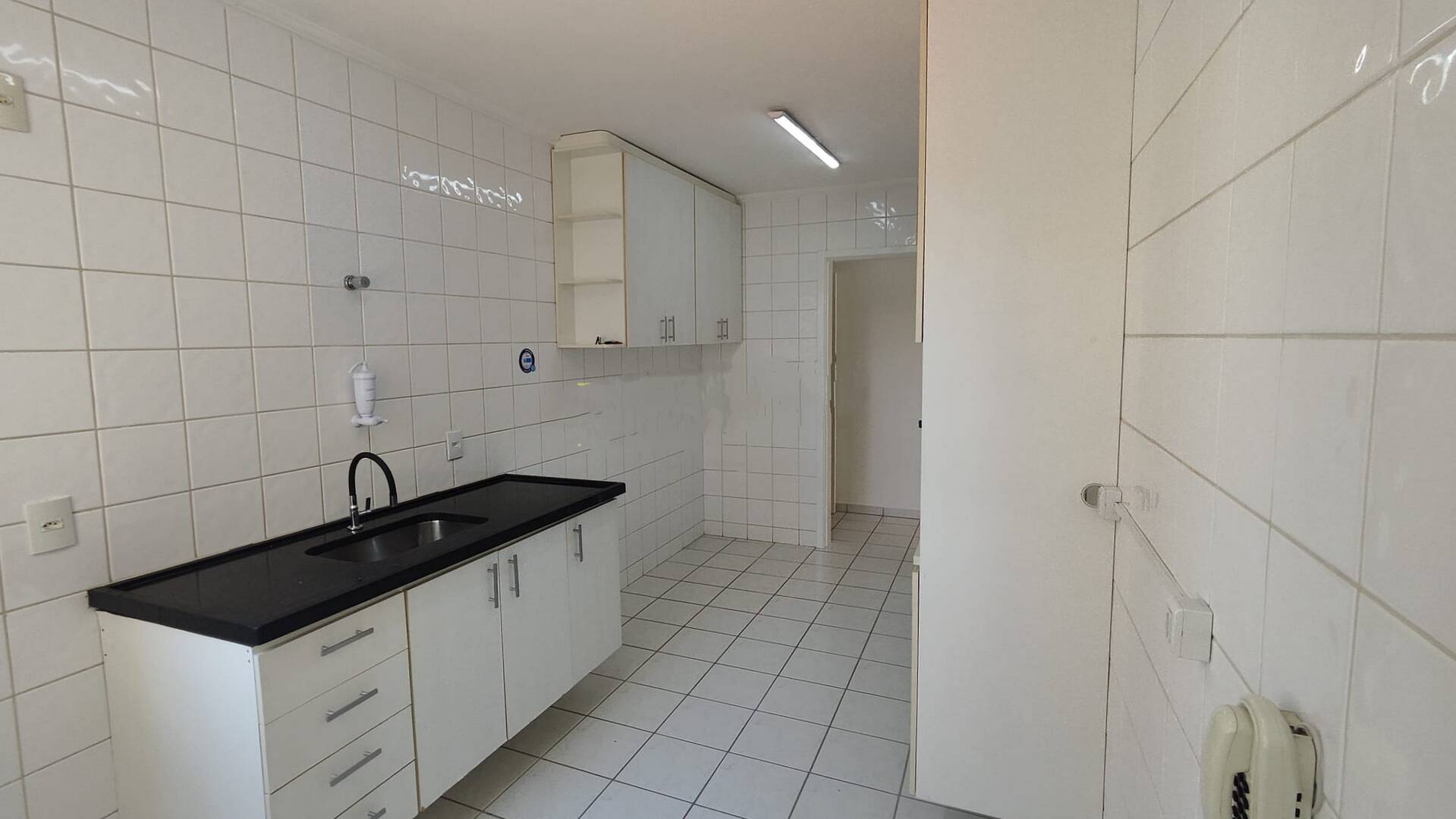 Apartamento à venda e aluguel com 3 quartos, 100m² - Foto 8