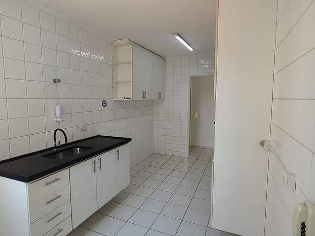 Apartamento à venda e aluguel com 3 quartos, 100m² - Foto 17