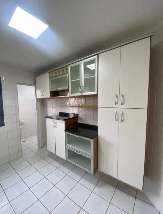 Apartamento para alugar com 3 quartos, 75m² - Foto 1