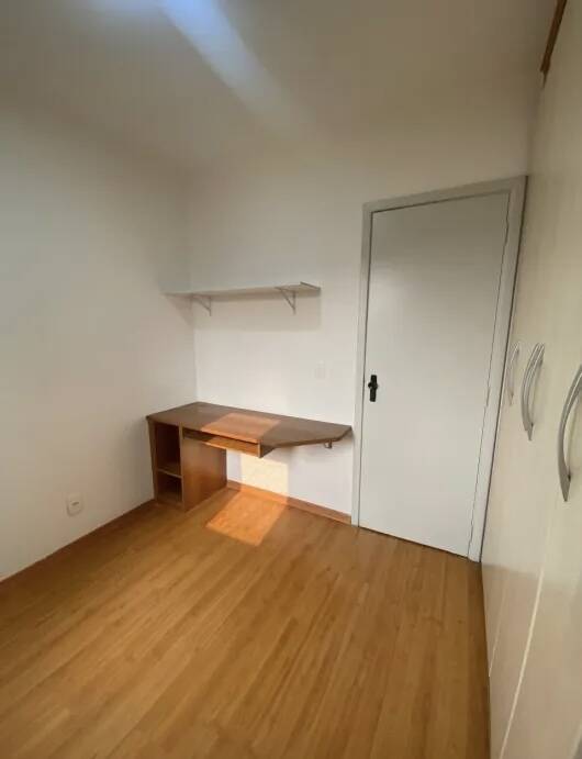 Apartamento para alugar com 3 quartos, 75m² - Foto 10