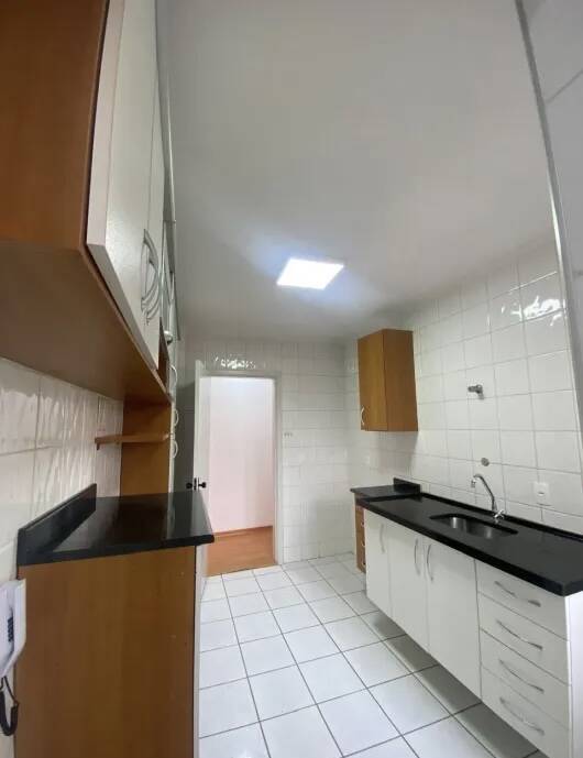 Apartamento para alugar com 3 quartos, 75m² - Foto 15