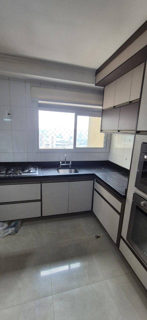 Apartamento à venda com 3 quartos, 163m² - Foto 3