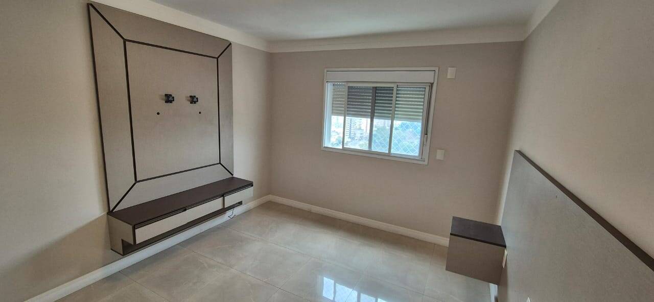 Apartamento à venda com 3 quartos, 163m² - Foto 7