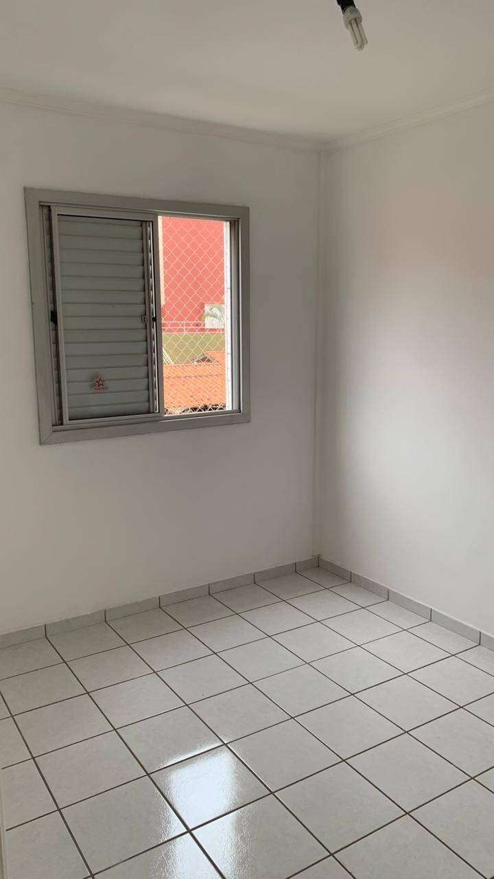 Apartamento para alugar com 2 quartos, 64m² - Foto 6