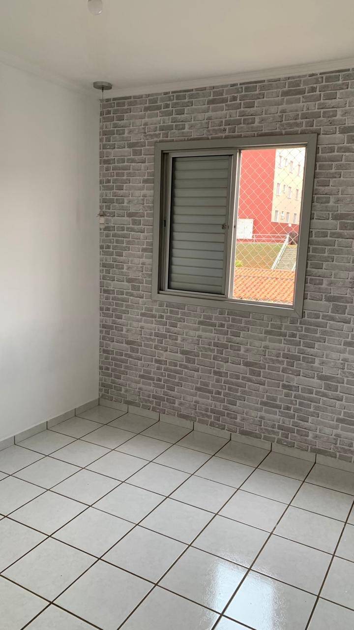 Apartamento para alugar com 2 quartos, 64m² - Foto 11