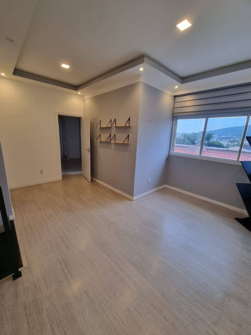 Casa para alugar com 4 quartos, 550m² - Foto 27