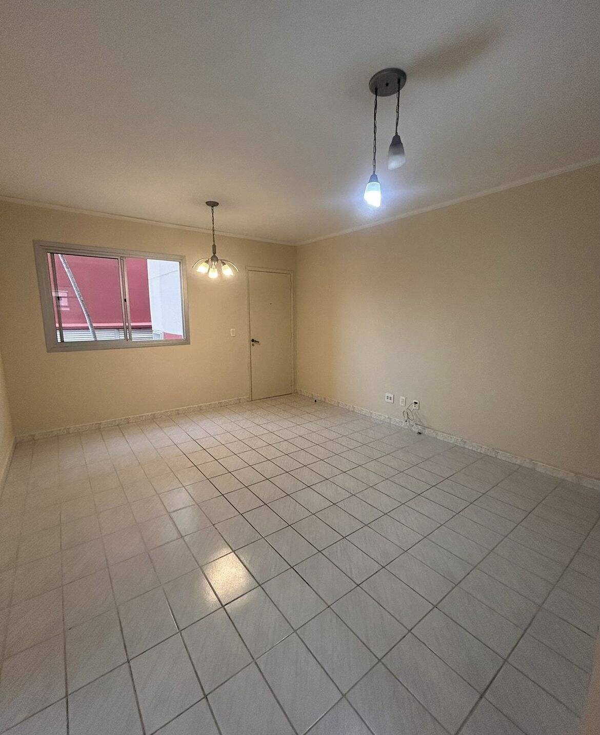 Apartamento para alugar com 2 quartos, 64m² - Foto 5