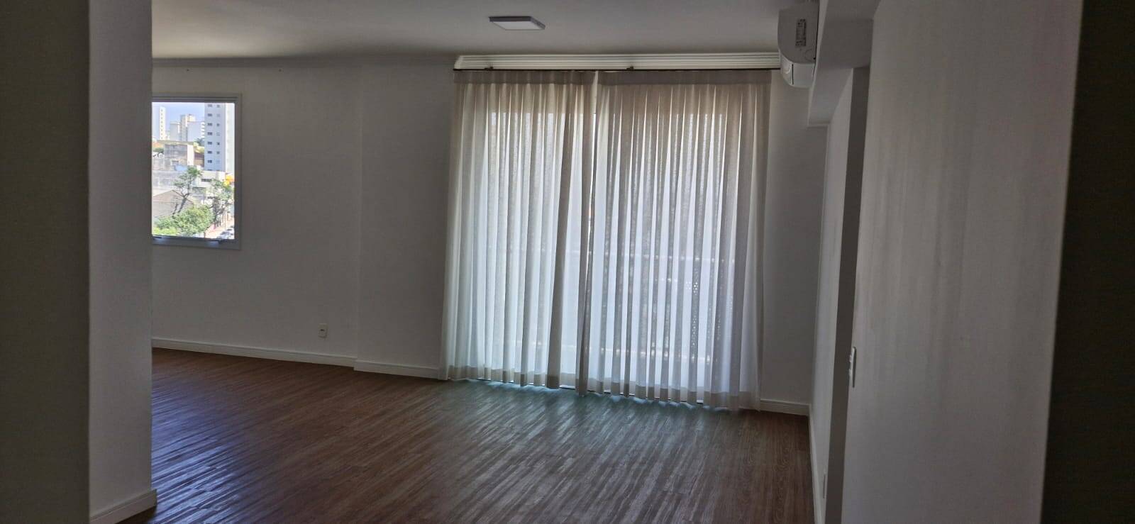 Apartamento para alugar com 3 quartos, 106m² - Foto 5