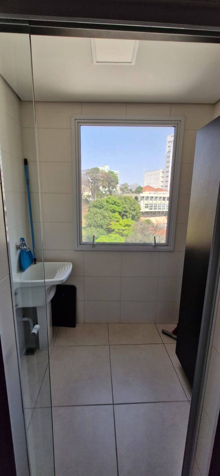 Apartamento para alugar com 3 quartos, 106m² - Foto 8