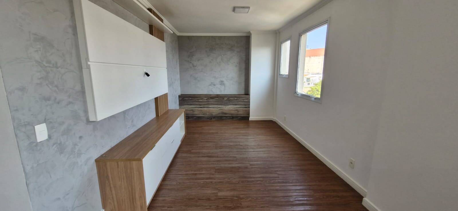 Apartamento para alugar com 3 quartos, 106m² - Foto 2