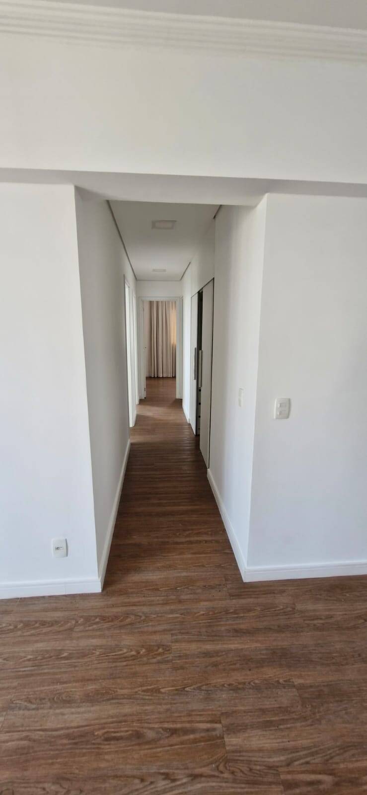 Apartamento para alugar com 3 quartos, 106m² - Foto 12